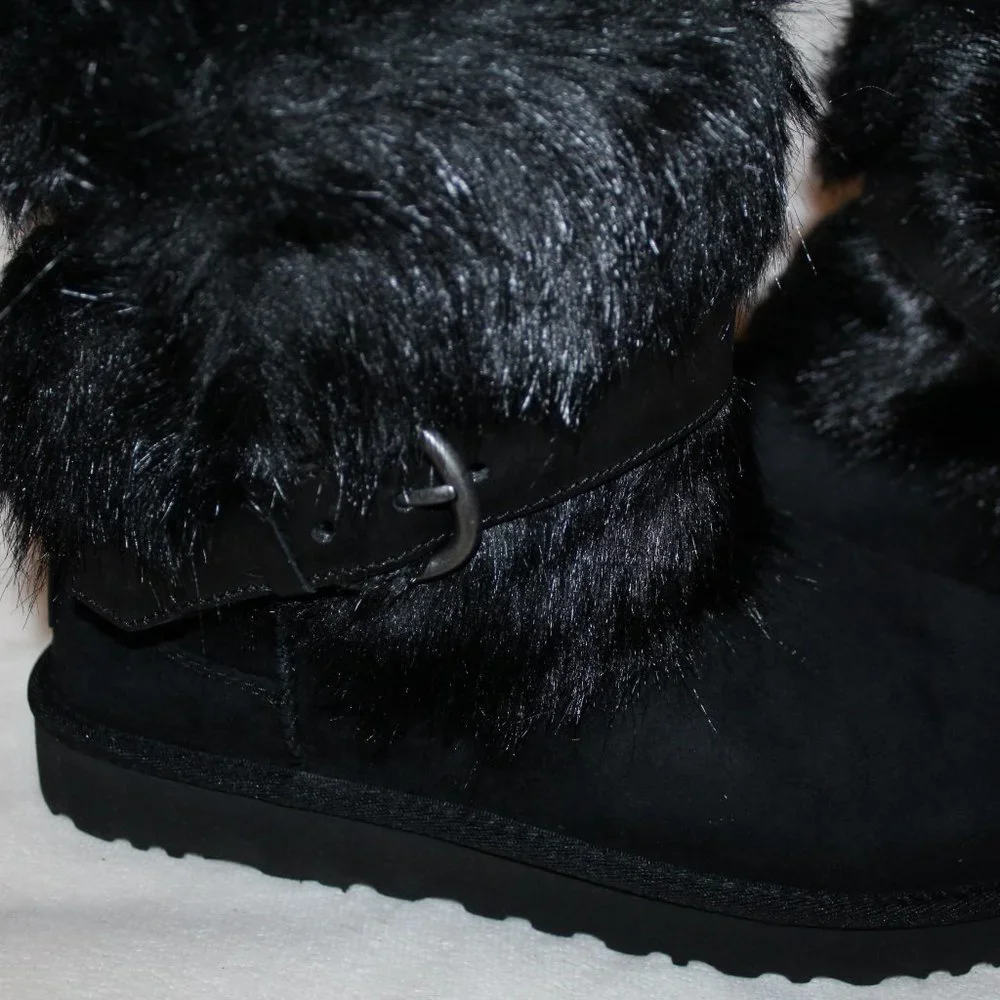 NIB UGG WOMEN'S CLASSIC FLUFF BUCKLE SHAGGY SUEDE SHEARLING BOOTS‎ BLACK